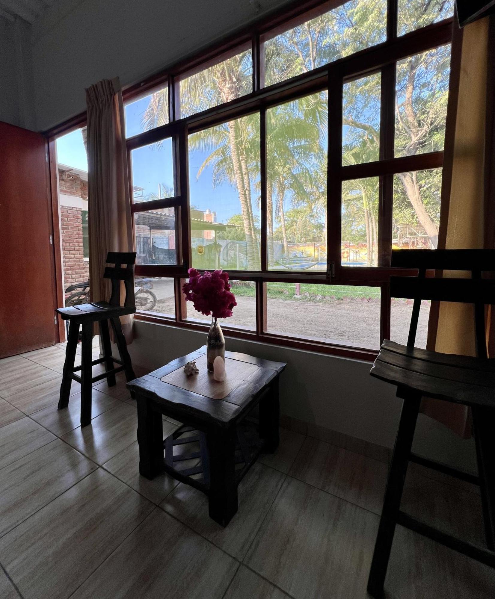 Stone House Mancora Hostel Ngoại thất bức ảnh