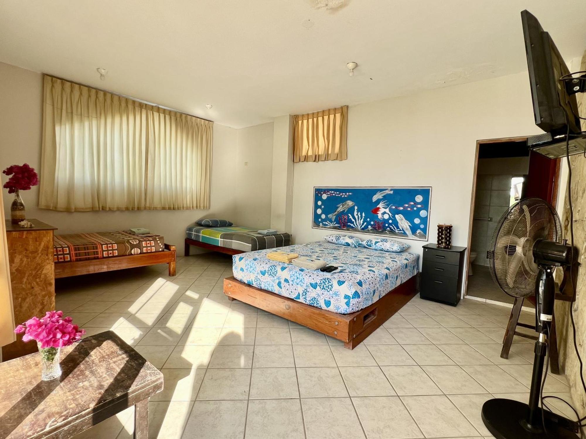 Stone House Mancora Hostel Ngoại thất bức ảnh