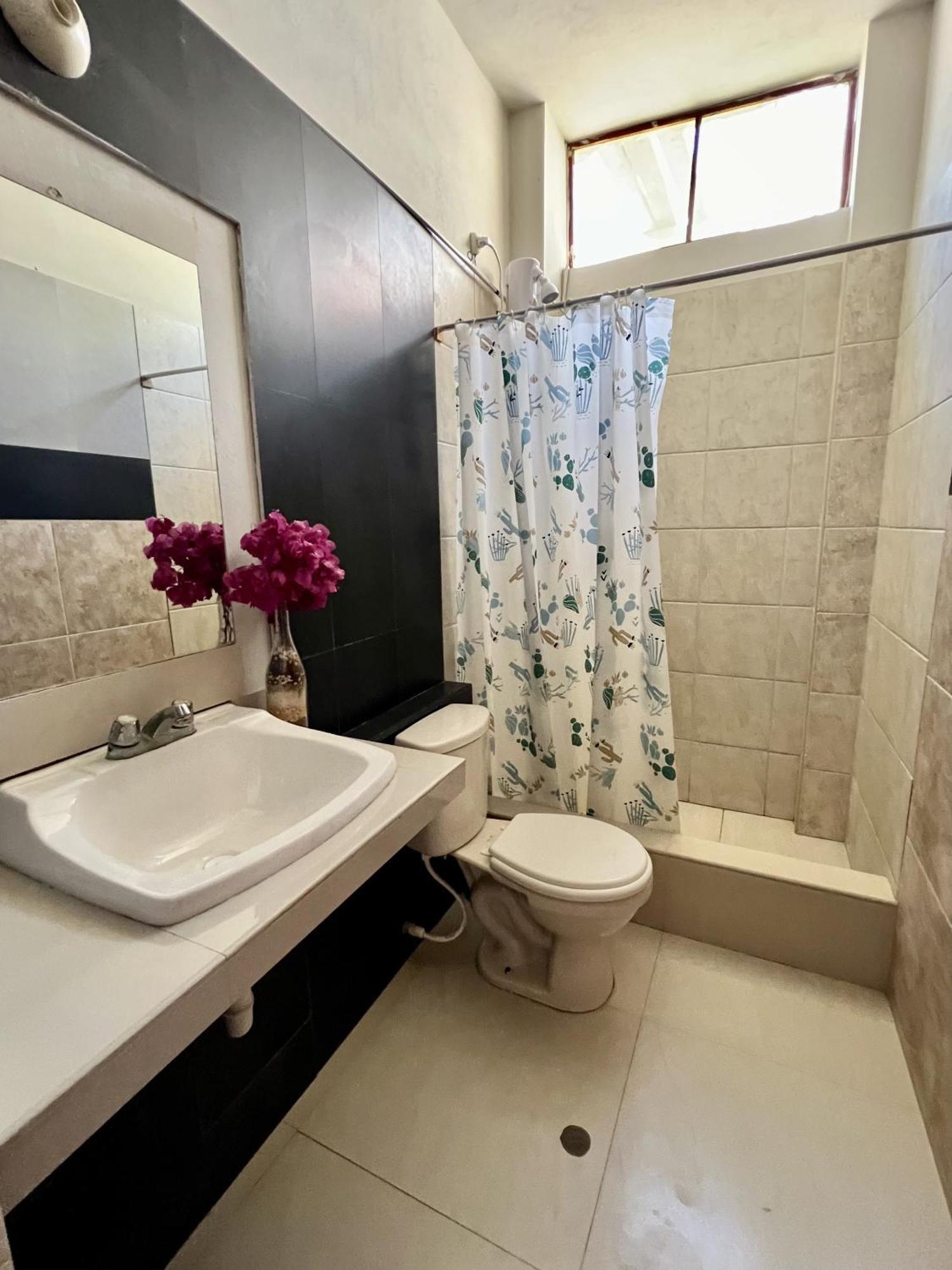 Stone House Mancora Hostel Ngoại thất bức ảnh