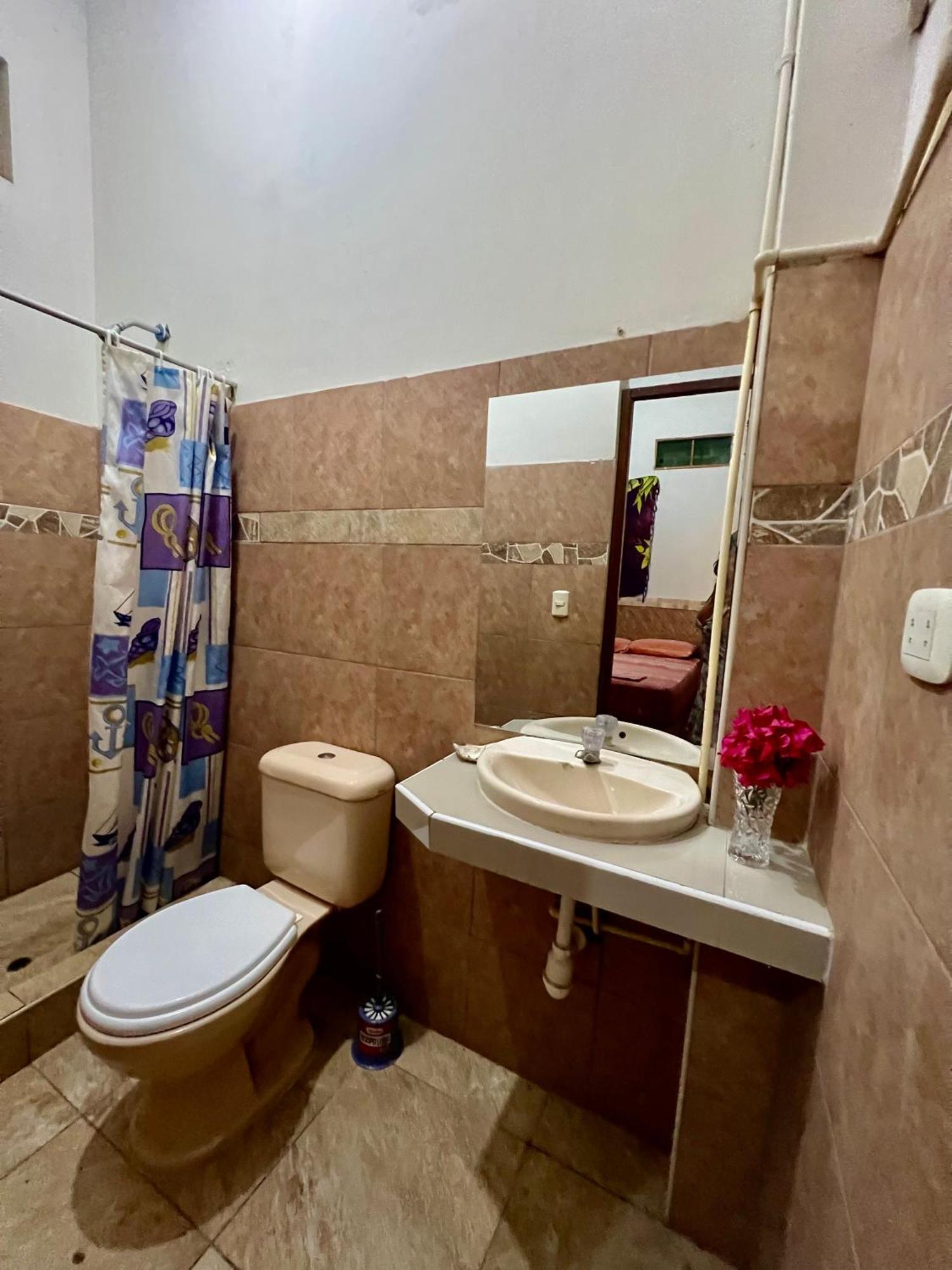 Stone House Mancora Hostel Ngoại thất bức ảnh