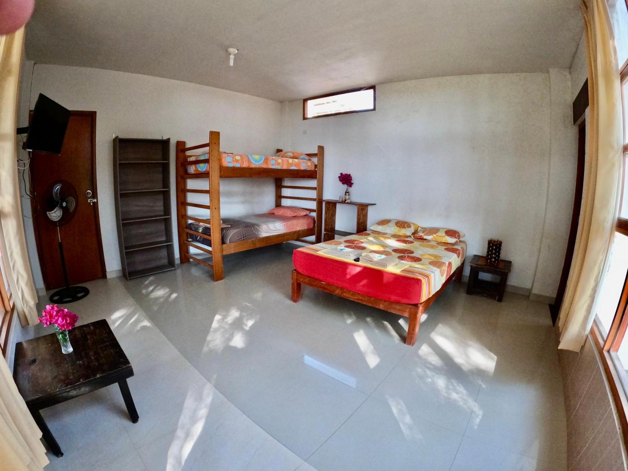 Stone House Mancora Hostel Ngoại thất bức ảnh