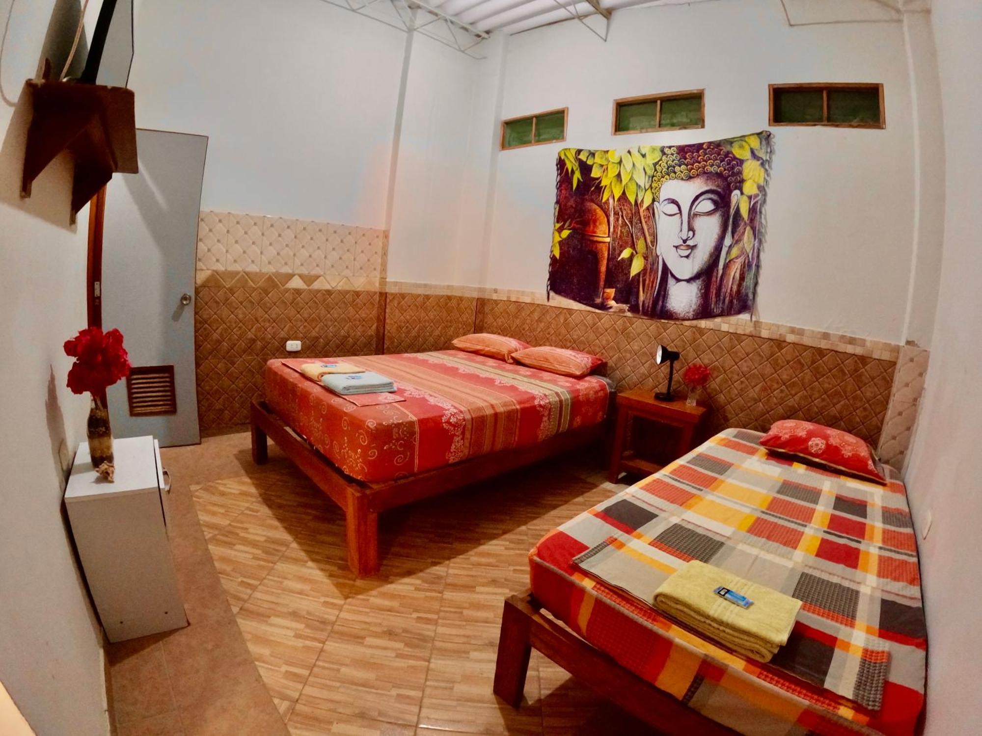 Stone House Mancora Hostel Ngoại thất bức ảnh