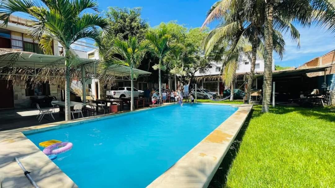 Stone House Mancora Hostel Ngoại thất bức ảnh