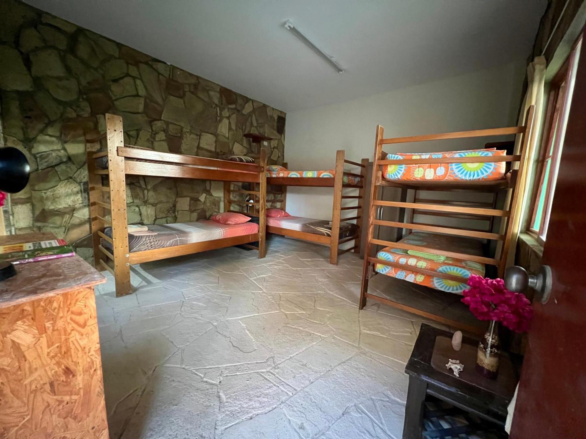 Stone House Mancora Hostel Ngoại thất bức ảnh